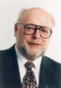 Pfarrer i. R. Alfred Östreicher (*16. Mai 1938).