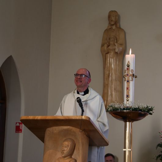 Bischof Franz besucht Irland: Messfeier in der Kilianskirche von Mullagh.
